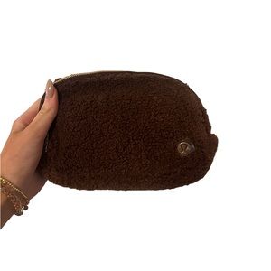 NWT lululemon everywhere belt bag *fleece